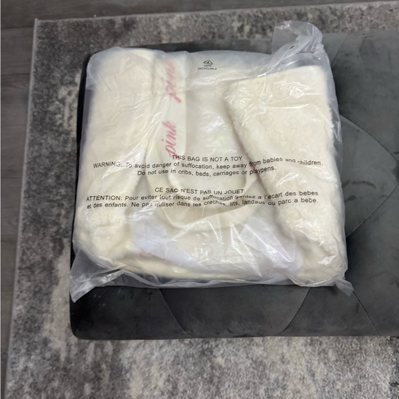 Furry Victoria’s Secret tote - Picture 3 of 3